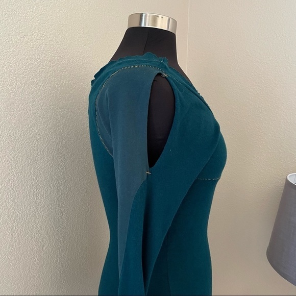 Free People Knit Cold Shoulder Top Frayed Raw Hem Sweater - Picture 10 of 10